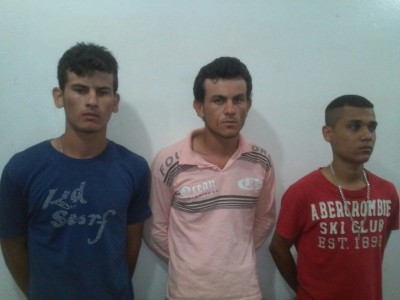 Os irmãos Gleison e Gustavo negarem a participação no tráfico. Renan disse que ganharia dinheiro (Sidnei Bronka)