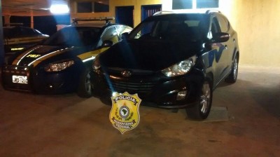 PRF apreende veículo furtado no Rio de janeiro
