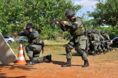 Exército e Bope fazem treinamento especial para ações na fronteira