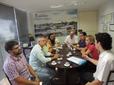 Reunião entre educadores e vereadores nesta manhã não resultou em avanços nas negociações com a prefeitura (André Bento)