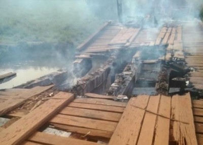 Ponte é incendiada e moradores da zona rural ficam isolados em Dourados
