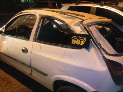 Batedor capota, pega carona em carro roubado e acaba preso em MS