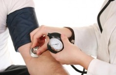 Farmácias e drogarias poderão medir pressão arterial de graça