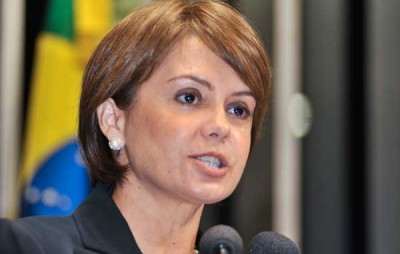 A senadora Ângela Portela relata o projeto na Comissão dos Direitos Humanos (Marcos Oliveira/Agência Senado)