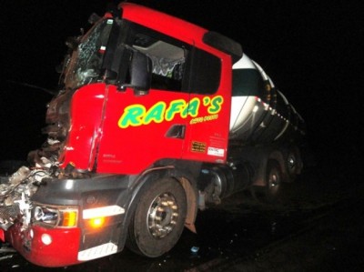 Colisão envolvendo três veículos deixa dois feridos na MS-134