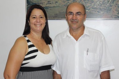 Prefeita Nilceia Alves de Souza (PR-MS) e o secretário de Saúde Pública Eleonor de Jesus Ximenes. (Reprodução)