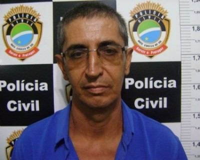 Professor preso por abusar de adolescente e suspeito em mais 30 casos é solto