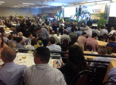 Reinaldo Azambuja participa de posse de diretoria do Sindicato Rural de Dourados