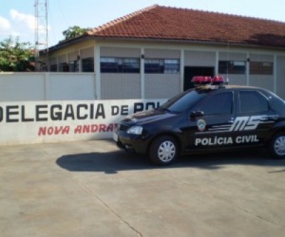 Motociclista atira 5 vezes contra delegacia de Nova Andradina