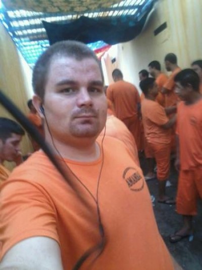 Preso vai para cela disciplinar após fazer ‘selfie’ e usar Facebook na prisão