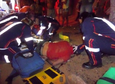 O motociclista foi atropelado e ficou desorientado (Edivelton Kologi/TL Notícias)