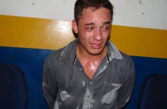 Depois de furar barreira policial e ser perseguido, jovem é preso com mil quilos de maconha em Dourados