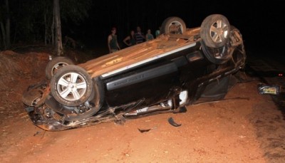 Saveiro Cross capotou na MS-276 proximo a entrada da gleba Angelina (Ivinoticias)