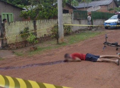 Suspeito de cometer necrofilia é encontrado morto em frente à sua residência