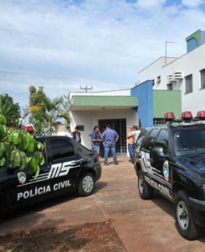 Rapaz é acusado de esfaquear segurança ao ir até shopping para matar ex-mulher na Capital