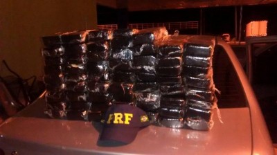 Homem é preso pela PRF na BR-463 transportando 63 quilos de cocaína
