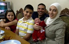 Talal Al Tinawi e sua família em São Paulo (AFP)
