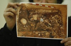 Imagens dos restos de Cervantes encontrado na capital espanhola (Reprodução/Twitter)