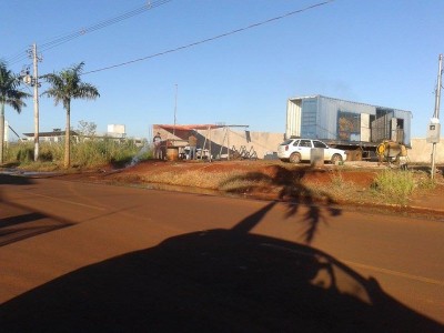 Moradores de Dourados reclamam de desperdício de água que dura 48h pela Sanesul