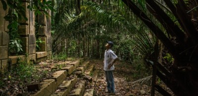 Apesar de os moradores terem abandonado a cidade gradualmente depois do boom da borracha, algumas poucas famíl... (Mauricio Lima/The New York Times)