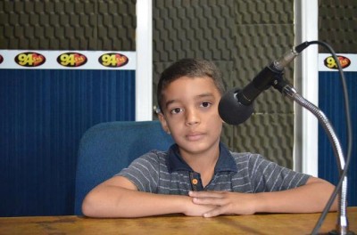 Final feliz: Garoto ganha bicicleta e festa de aniversário de empresários que se sensibilizaram com a história