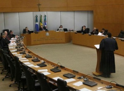 Olarte reclama de rapidez do TJ e tenta mudar desembargador de ação