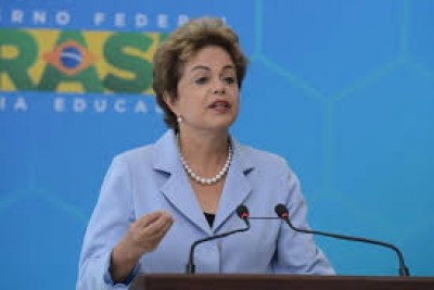 Dilma: meta só pode ser cumprida com aumento de impostos