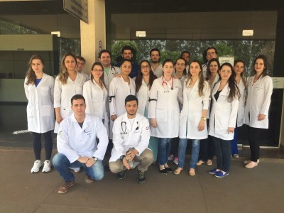 Médicos residentes do HU de Dourados promovem paralisação durante toda esta quinta-feira (Divulgação)