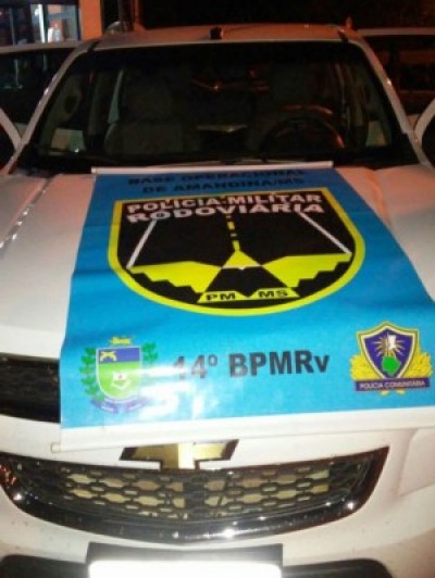 Em MS, polícia persegue S10 e apreende quase uma tonelada de maconha