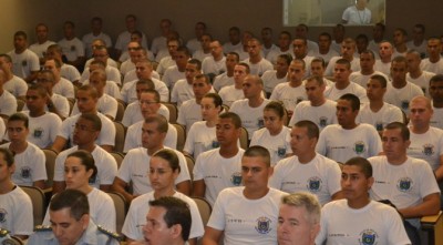 Candidatos a soldados iniciam curso de formação que terá mais de 2 mil horas de aulas