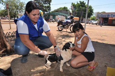​CCZ aplicará vacina antirrábica neste sábado no Reis Veloso