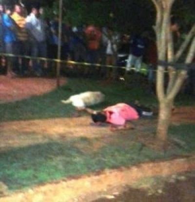 Homens fizeram cerca de 50 disparos (Foto: Ponta Porã Informa) ()