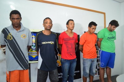 Integrantes da quadrilha foram apresentados nesta sexta-feira pela Defron (Sidnei Bronka (94 FM))
