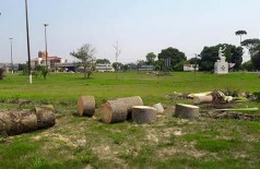 Árvores foram cortadas no prolongamento da Avenida Marcelino Pires sem que órgãos ambientais fossem comunicado... (Reprodução/Facebook)