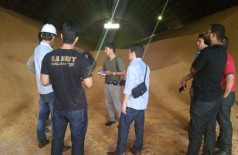 Trabalhador morre soterrado por milho num silo em Dourados