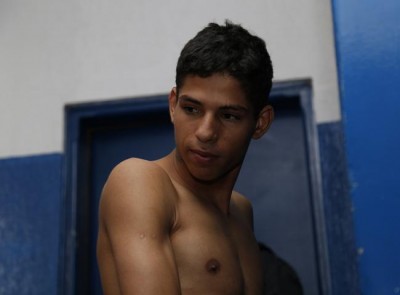 Jovem que esfaqueou e deixou rosto de vítima desfigurado diz que matou para se defender