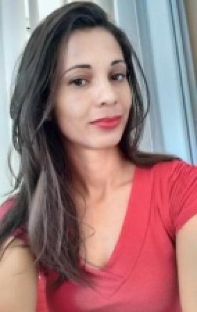 Mulher foi morta por ex-marido que não aceitava fim da relação. ((Foto: Reprodução / Nioaque Fotos))