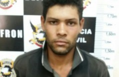 Alisson dos Santos Ferreira foi preso e autuado em flagrante por tráfico de drogas (Sidnei Bronka (94 FM))