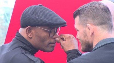 Anderson Silva cutuca o nariz na encarada com Michael Bisping em Londres ((Foto: Ivan Raupp))