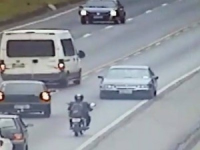 Homem é preso por transitar em marcha à ré pela BR-277 no Paraná (assista)