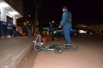 Ciclista morre atropelado na Vila Maxuel e motorista foge do local