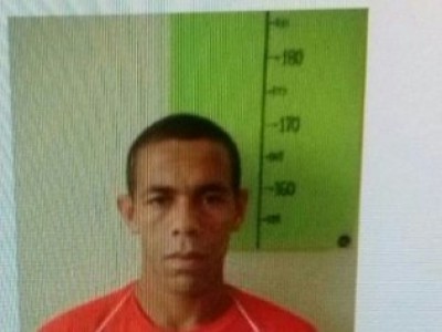 Polícia procura por vizinho, que já teria cometido outros crimes (Polícia Civil/Divulgação)