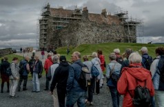 Herdeiro escocês luta para reformar castelo de 600 anos da família