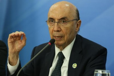 Meirelles negou aumento de impostos para 2016 e disse que prioridade nacional é controlar a queda da economia,... (Valter Campanato/Agência Brasil)