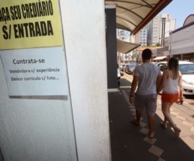 Comércio de MS deve contratar 5 mil temporários neste ano
