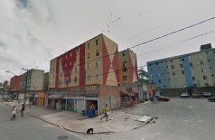 O corpo foi encontrado no apartamento de Ricardo dos Santos Rodrigues, de 44 anos, vizinho da família (Foto:  Reprodução/Google Maps)