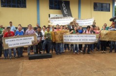 Profissionais da Saúde Indígena e moradores das aldeias Bororó e Jaguapiru. ((Foto: Divulgação/94FM))