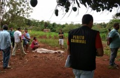 Criança encontra homem morto com ferimentos de faca na Aldeia Jaguapiru