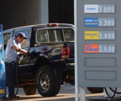 Preço do combustível terá nova alta dia 1º com reajuste da pauta fiscal