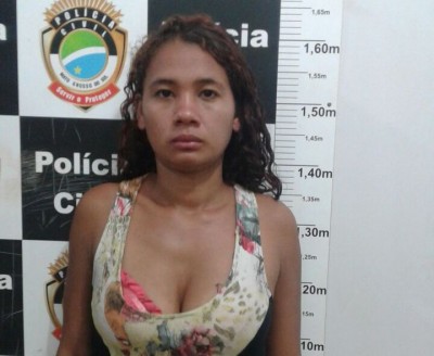 Jovem é presa acusada de tráfico de drogas na rodoviária de Dourados